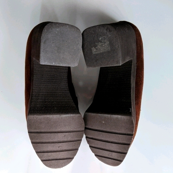 ANDRE ASSOUS Featherweights Pump Suede - Picture 10 of 11